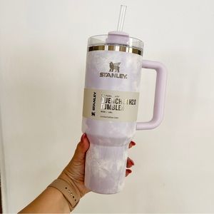 NWT Stanley - Wisteria Tie Dye 40 oz.
Adventure Quencher Tumbler